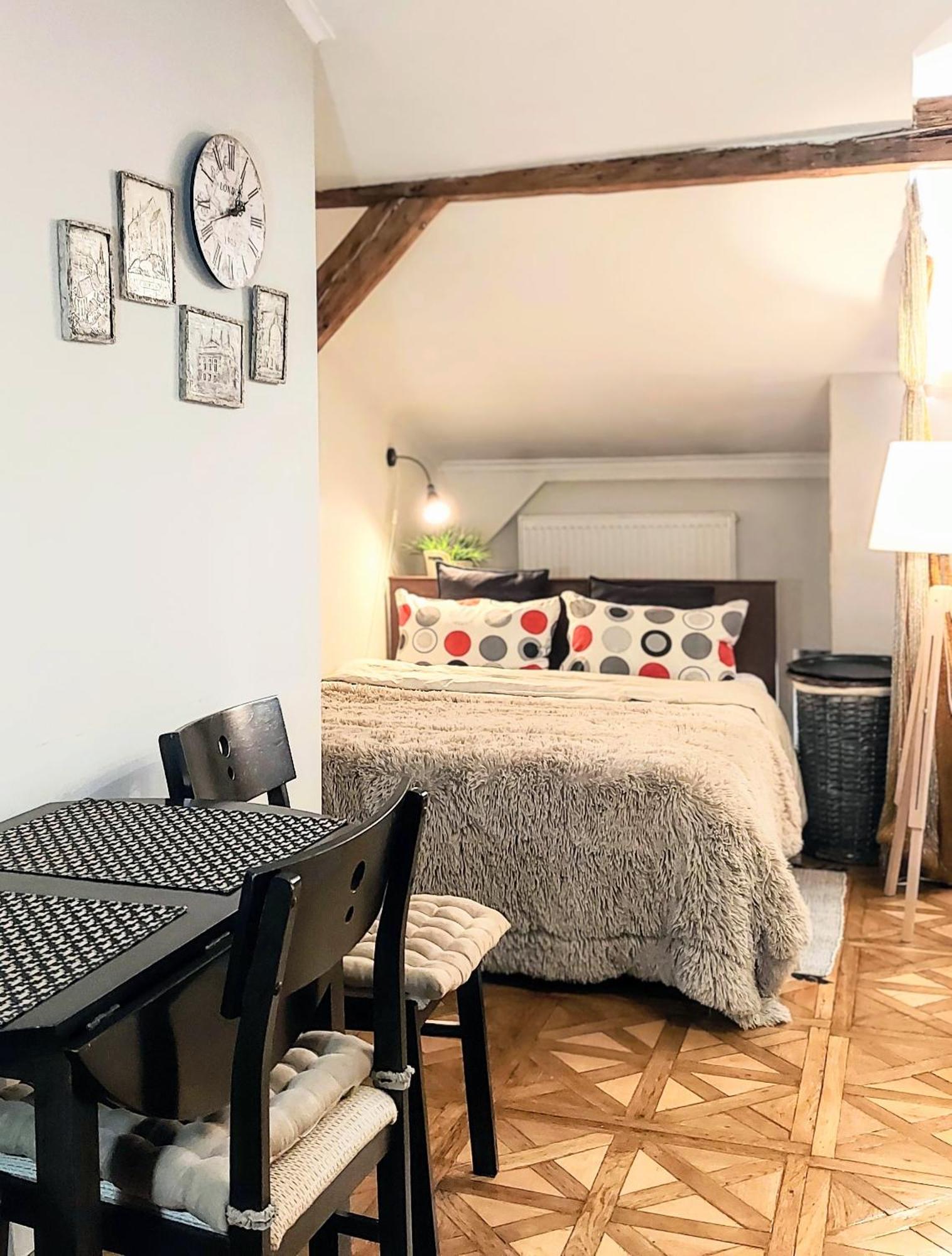 Apartment On Svobody Avenue 47